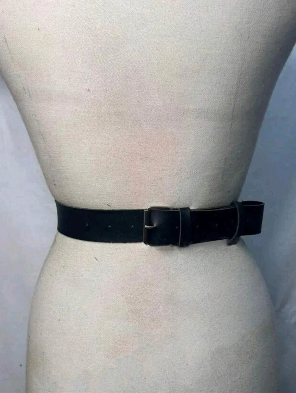 Black Scalloped Statement Waist Belt - Women's Accessory